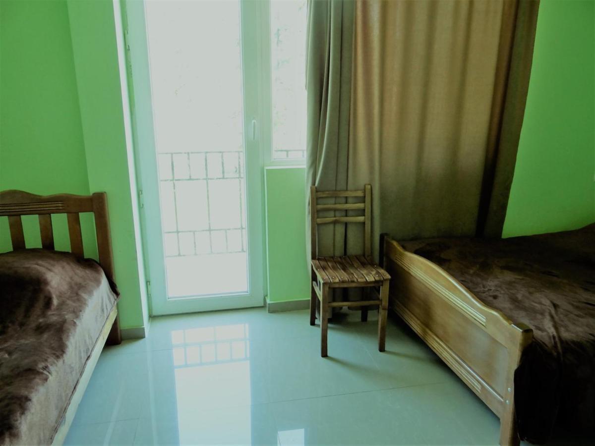 Hotel Lotus Ureki Kültér fotó