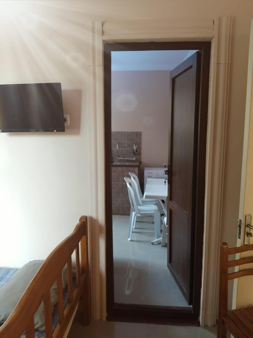 Hotel Lotus Ureki Kültér fotó